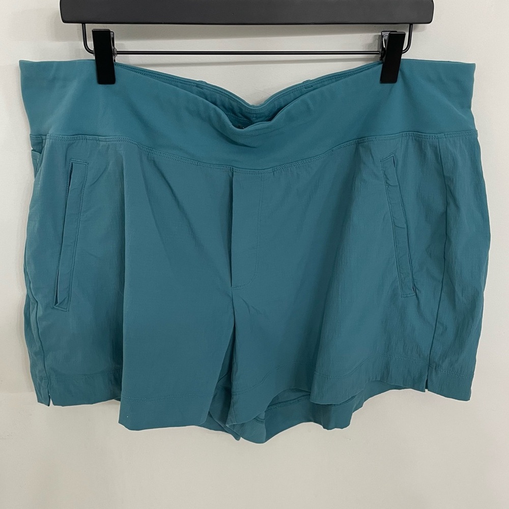 Athleta Women's‎ Trekkie North Shorts Size 18 Hike Travel Athleisure Outdoor.  1 - Picture 2 of 6